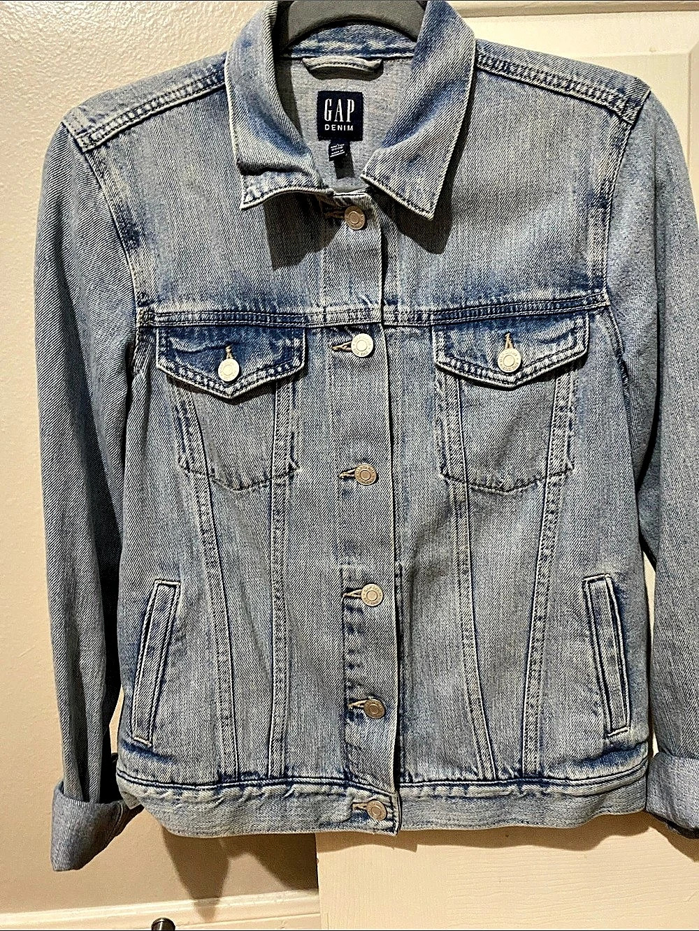GAP Icon Denim Jacket in Blue Size M